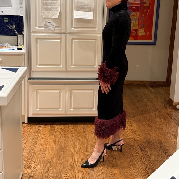 MODESEES velvet faux ostrich feather dress. - Picture 2 of 8